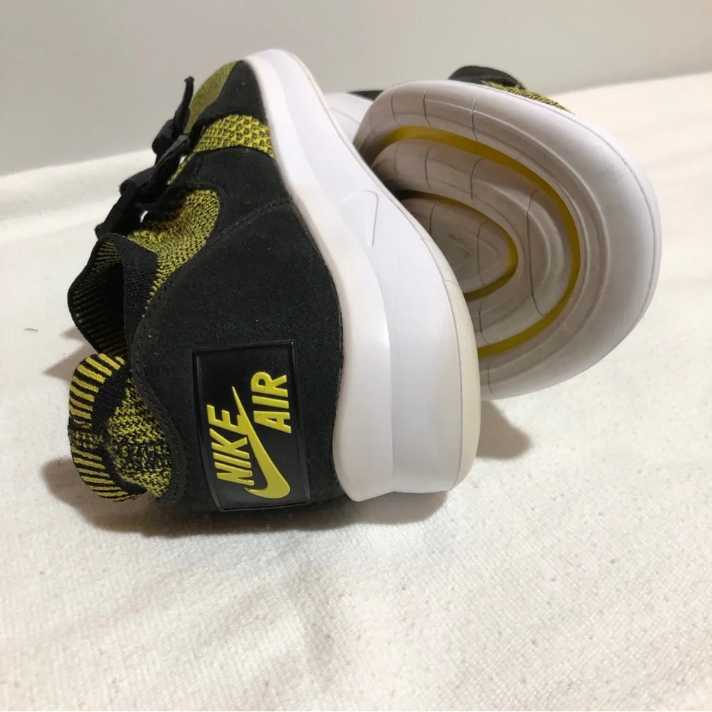 Nike Air Sock Racer Ultra Flyknit